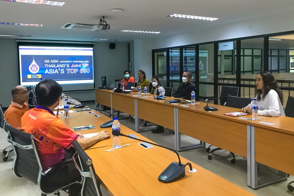 DCC สัญจรหน่วยงานสำนักวิชารัฐศาสตร์และรัฐประศาสนศาสตร์