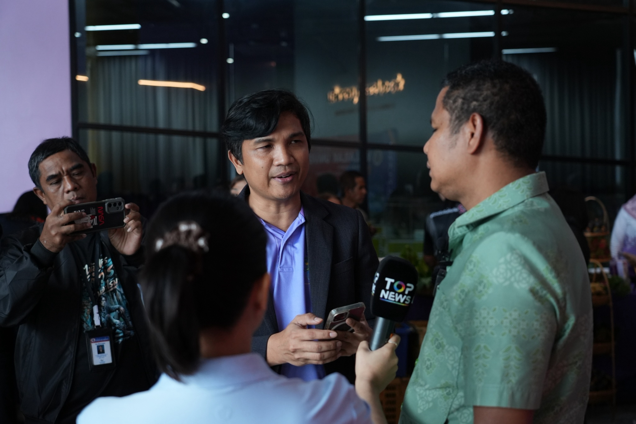 Walailak University Image Communication: Strengthening Ties with the Tha Sala Community