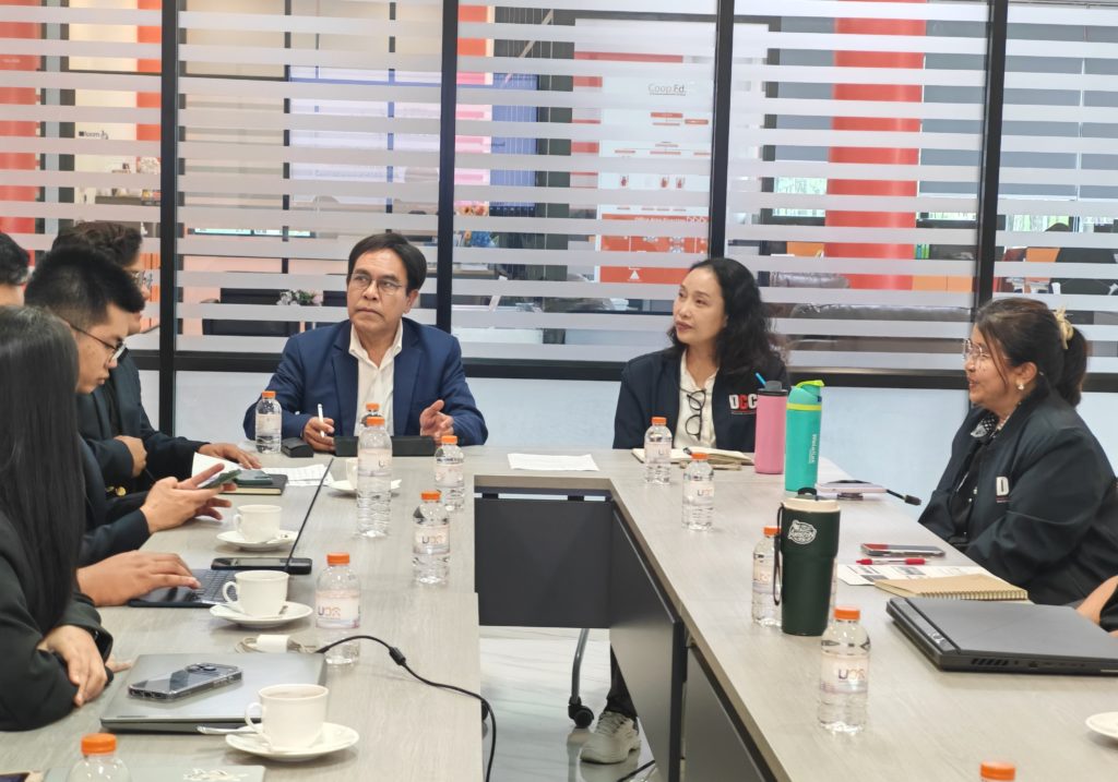 Walailak University Communications Team Shares Its Approach with New Demonstration School