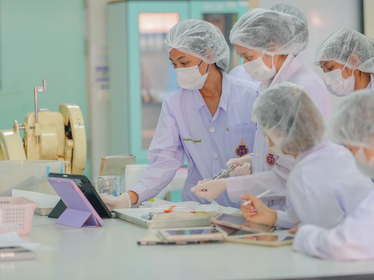 ปฏิบัติการเทคโนโลยีเภสัชกรรม การทดสอบคุณภาพยาเม็ด