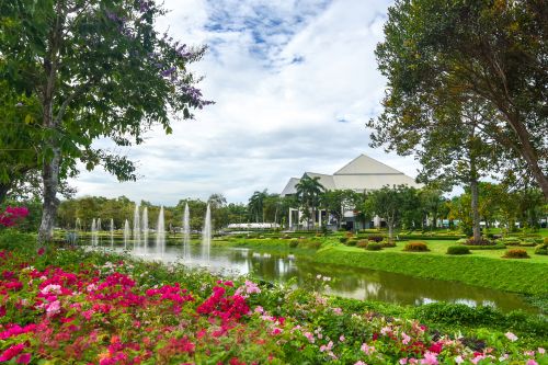 อาคารไทยบุรี